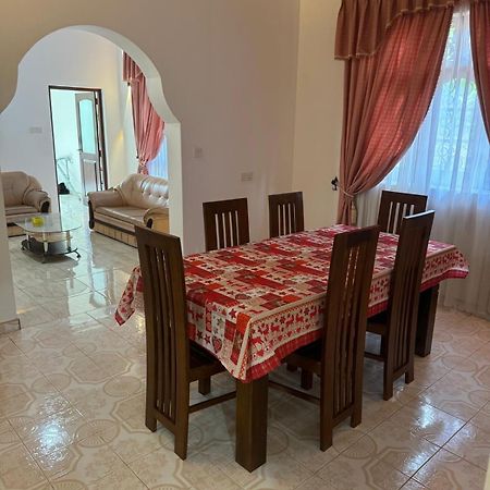 Rehara Villa Marawila Esterno foto